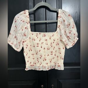 Cute puffy sleeve top